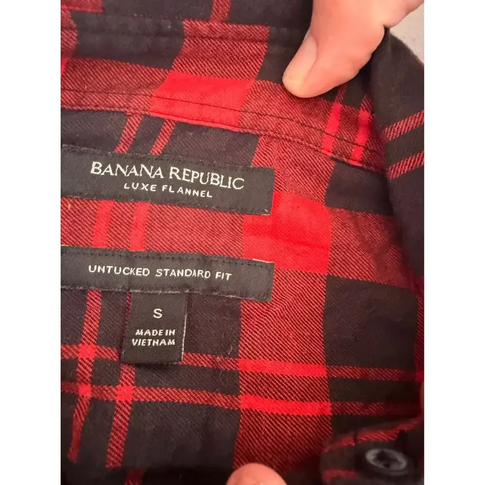 Banana Republic Luxe Flannel Untucked Standard Fit Shirt - Small